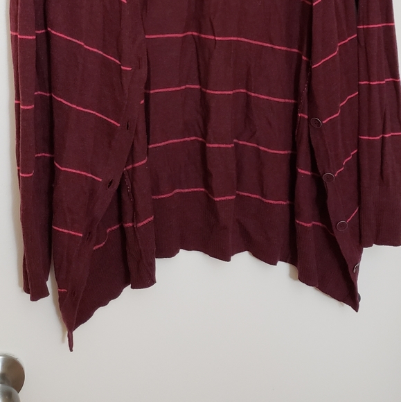 Purple stripped cardigan. Gently worn. Size M - Picture 2 of 3